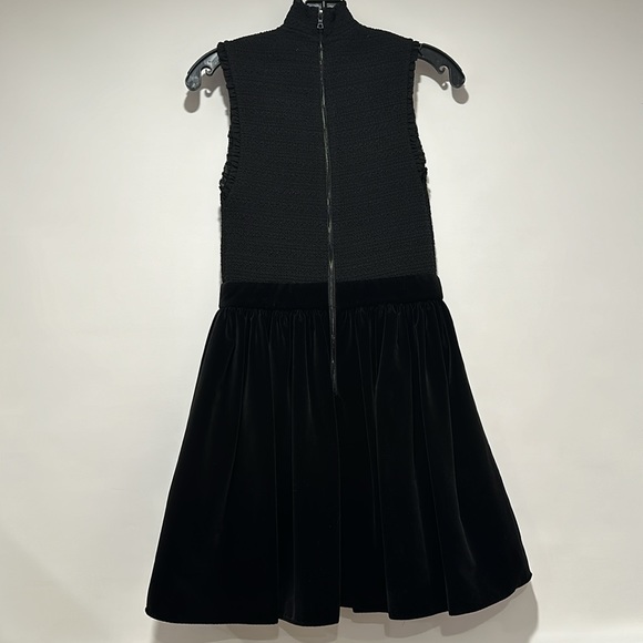 Alice and Olivia Barrett Sleeveless Black Mini Dress Size 2 - Picture 7 of 10